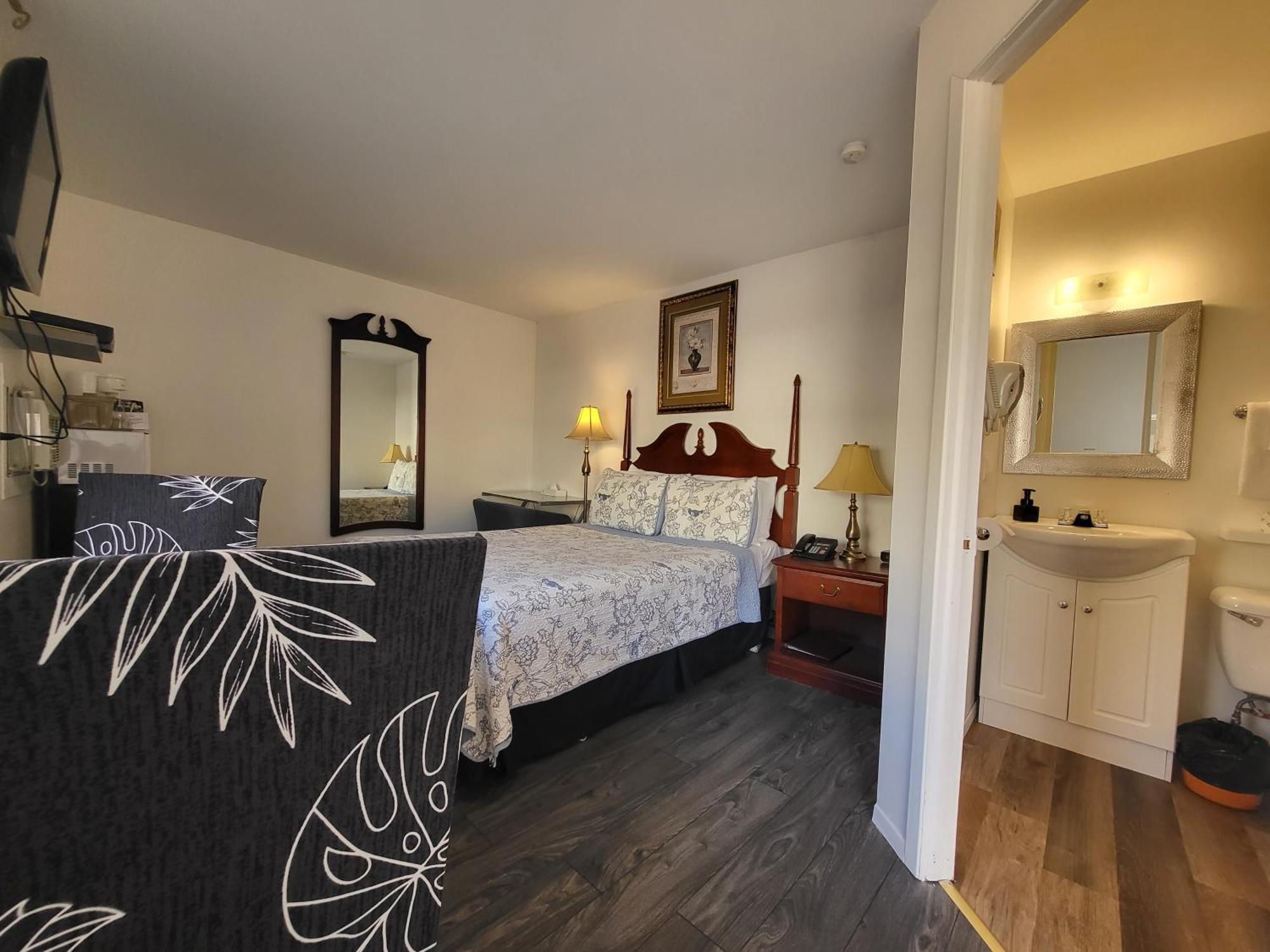 Motel Deblois Sainte-Anne-de-Beaupré Room photo