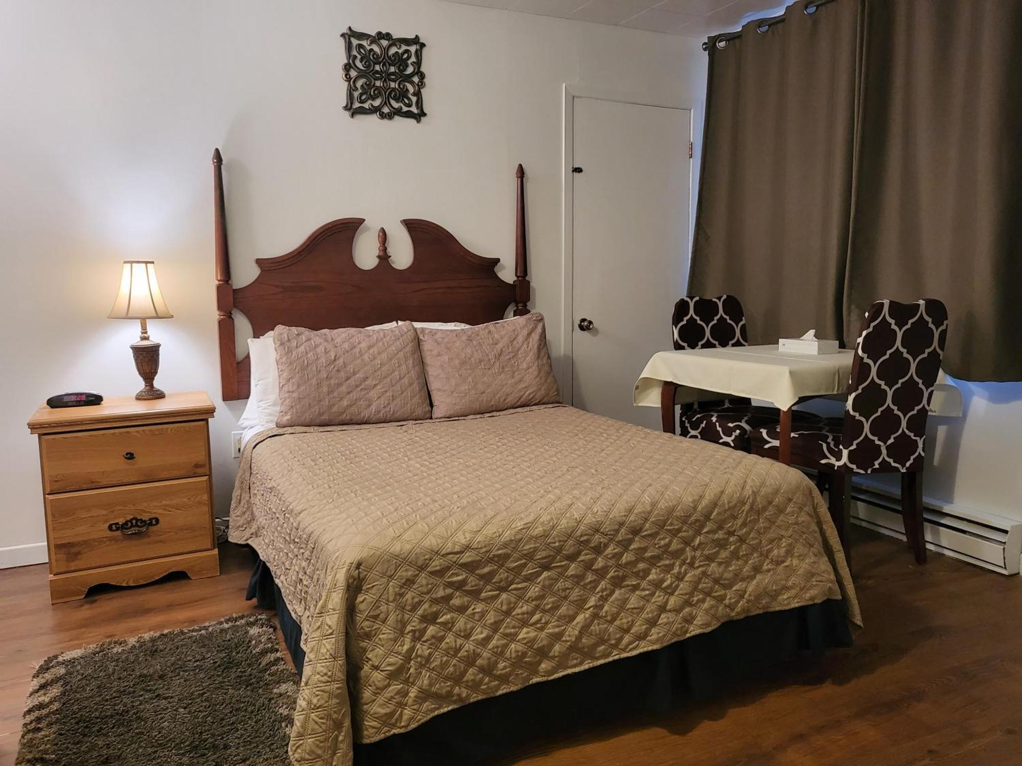 Motel Deblois Sainte-Anne-de-Beaupré Room photo
